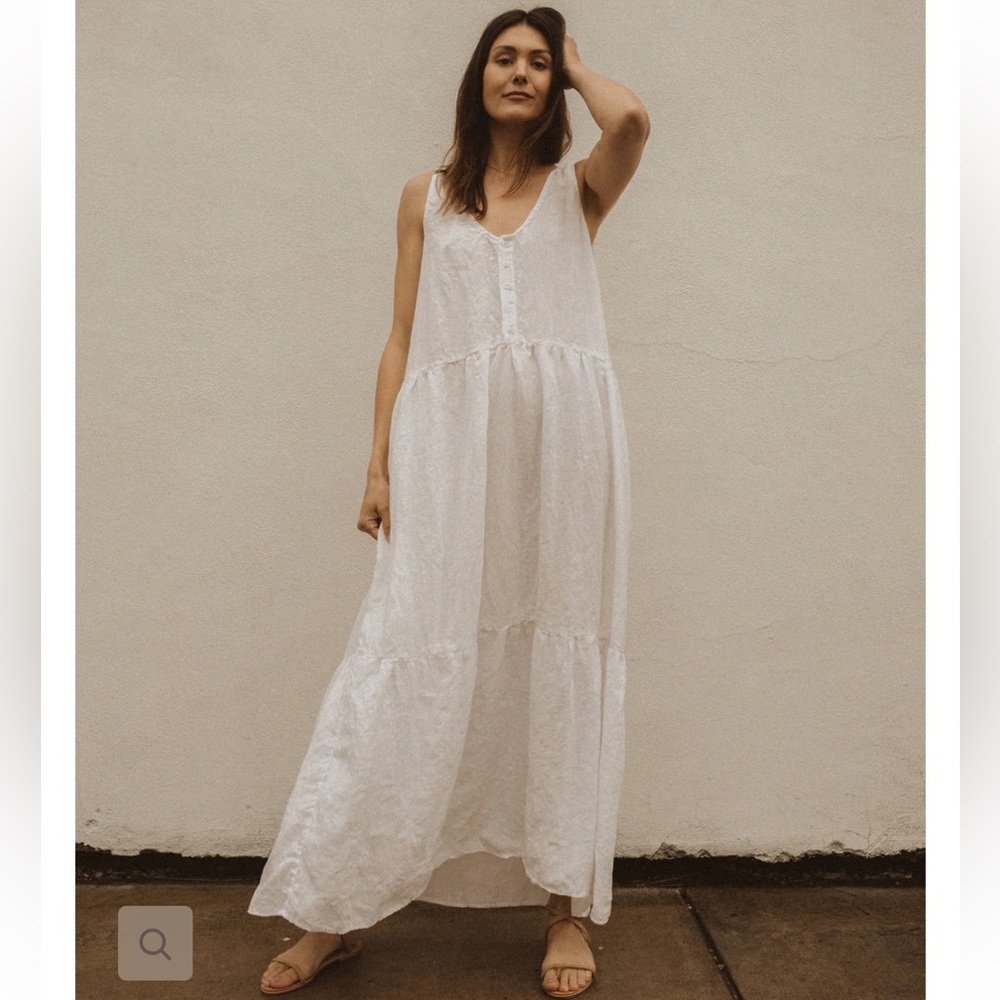 Esby Apparel “Mary” Maxi Dress in Color Dove